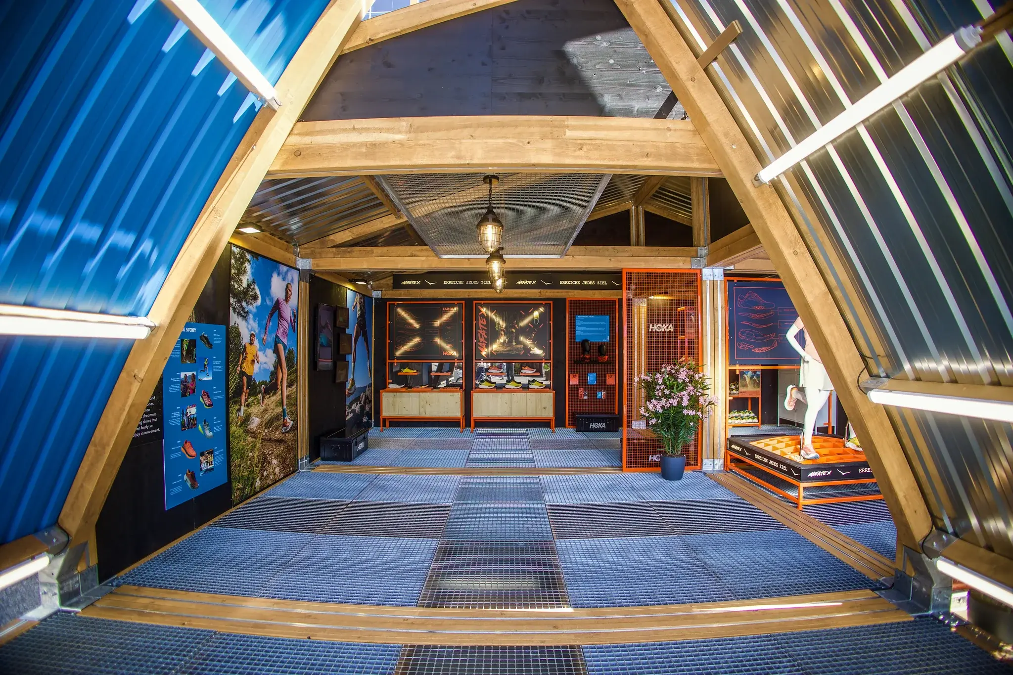 HOKA REFUGE – 2025