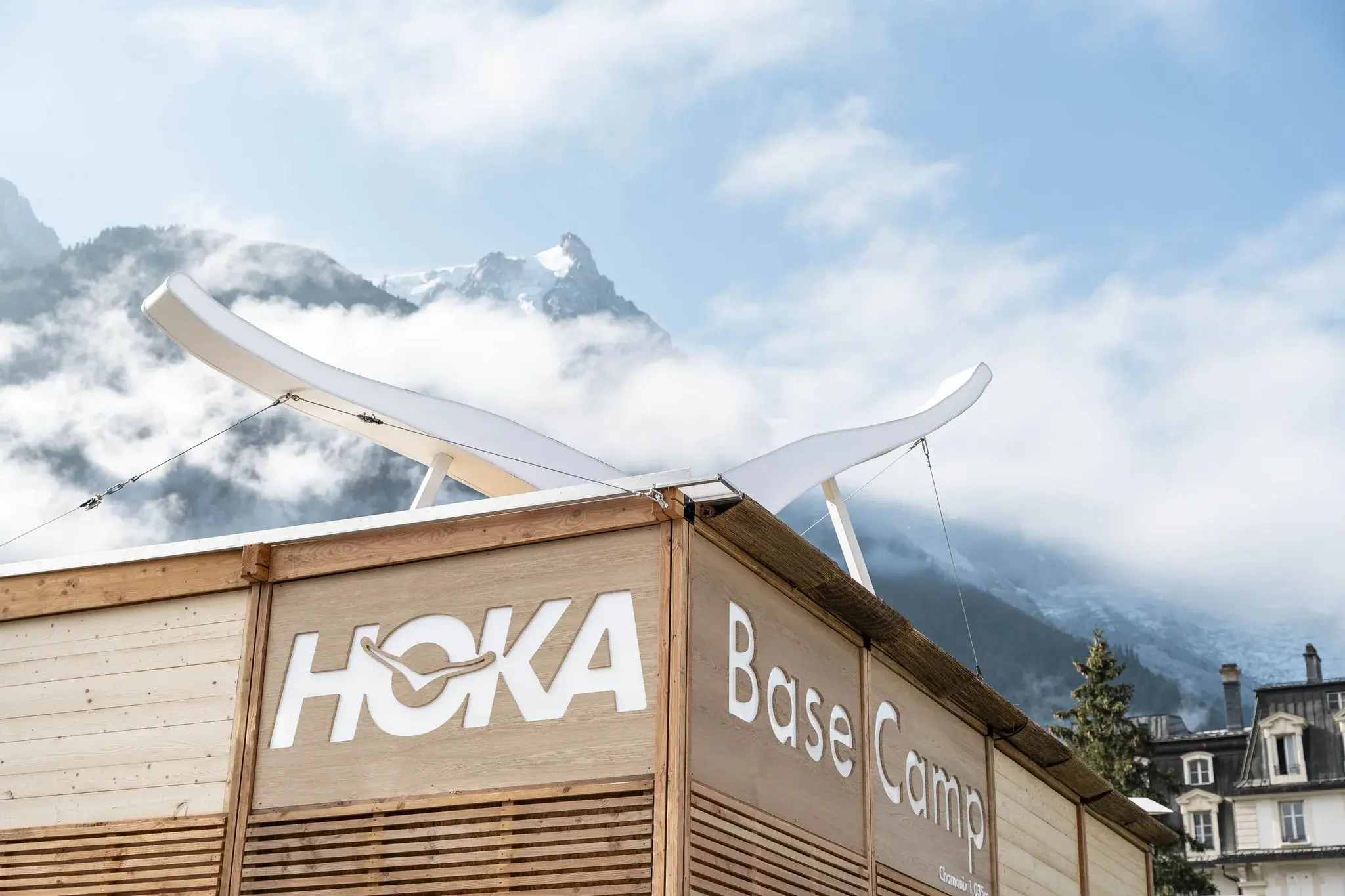 HOKA – UTMB 2024