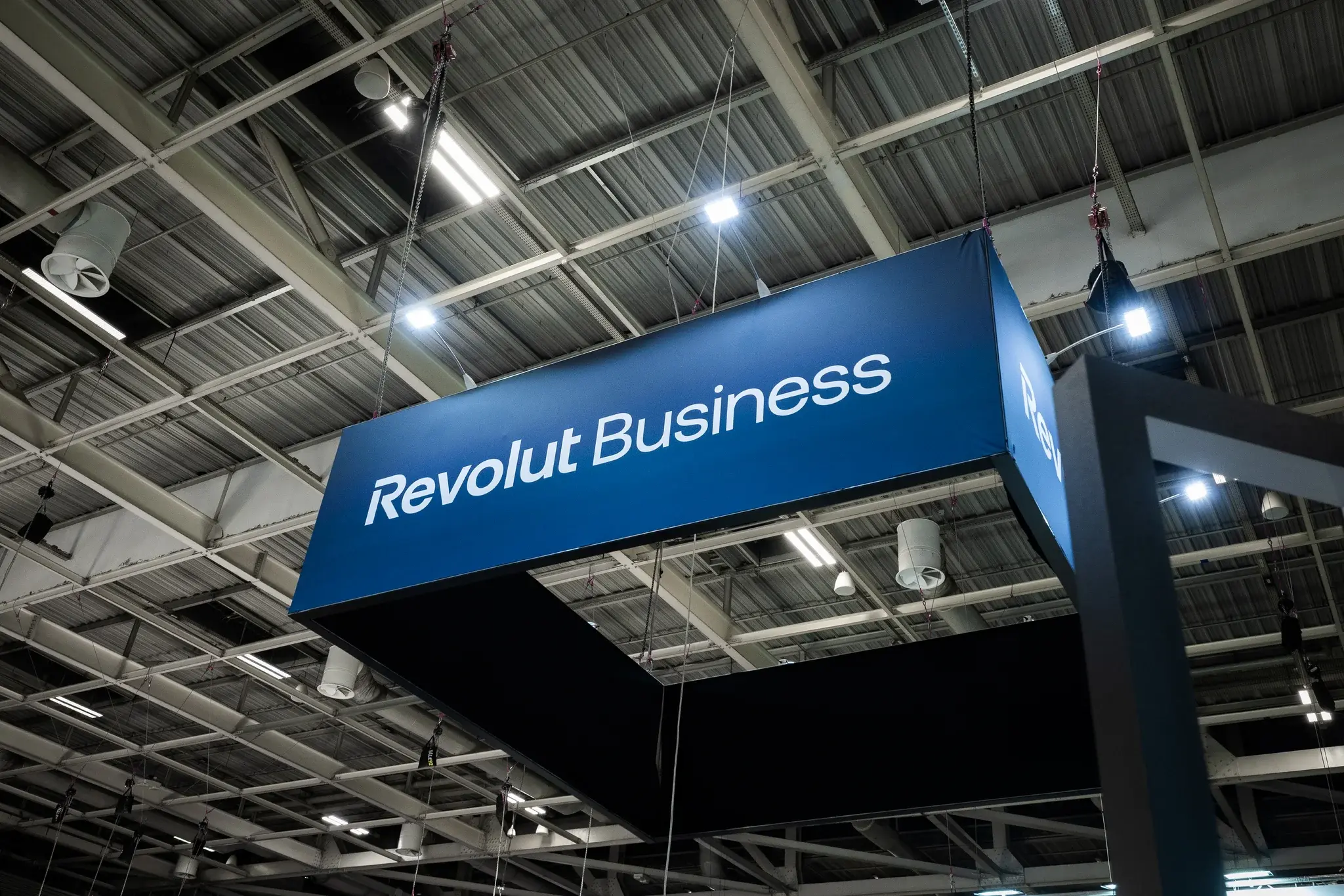 REVOLUT – 2025